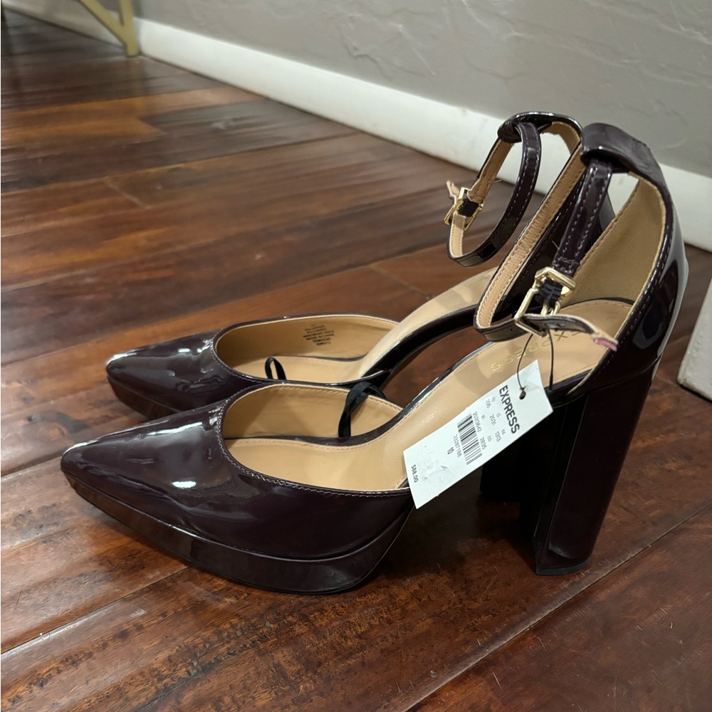 Express heels size 10 NWT.